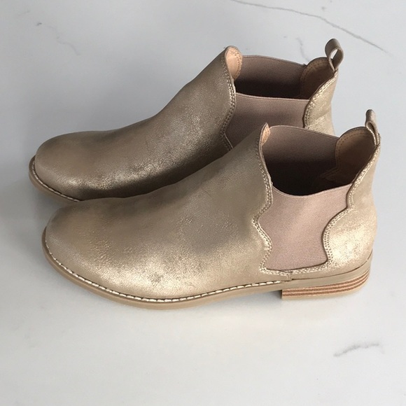 Report Other - Gold Booties